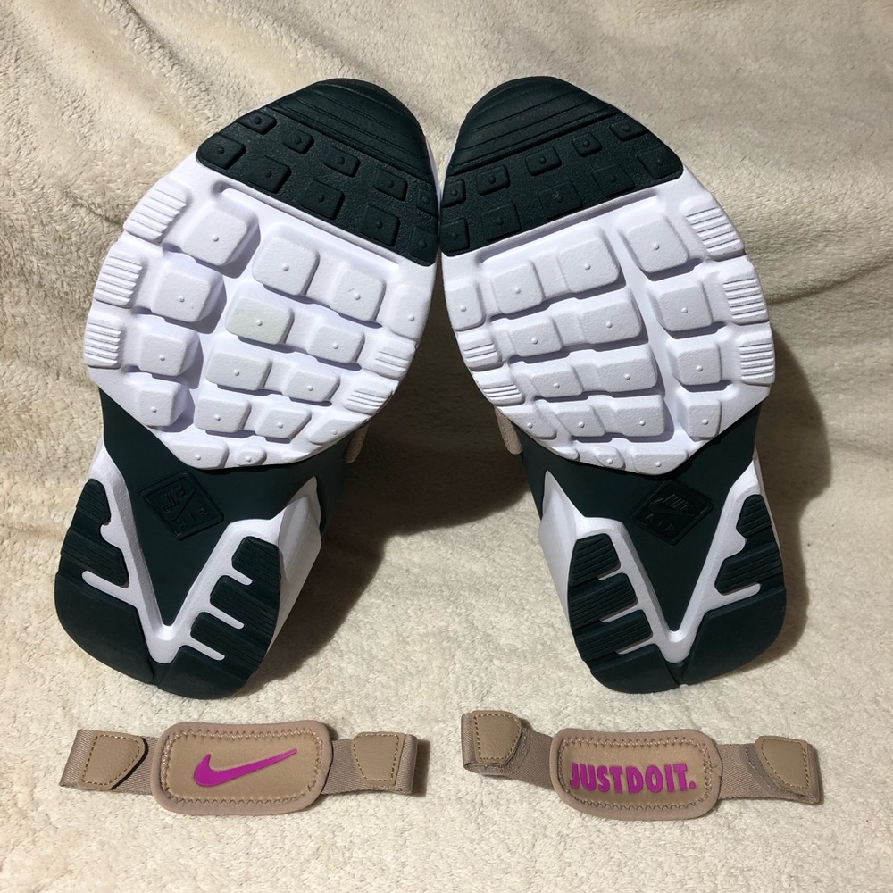 New Nike Air Women’s Huarache City Running Size 11 - Picture 7 of 8